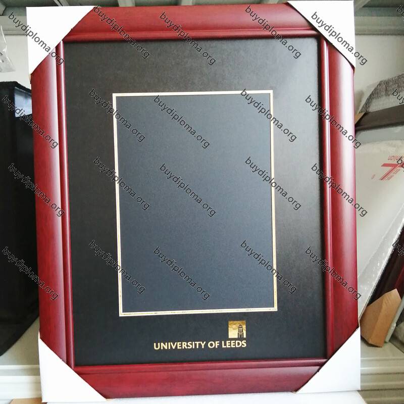 certificate and photo double frame